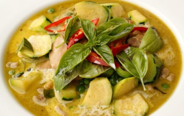 Thai green curry store courgette